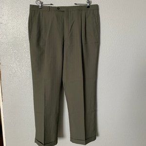 (T16) NWT Haggar Men's Flex Pleated Wrinkle Free Dress Pant in Olive, 42wx30L,